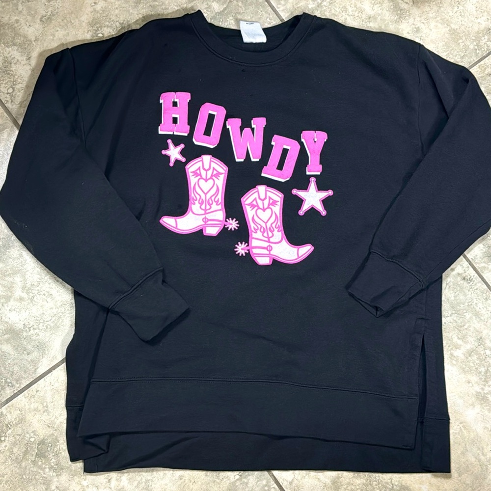 Relaxx Women's Black Oversized Sweatshirt Medium Howdy Cowgirl Rodeo Cowboy Boot